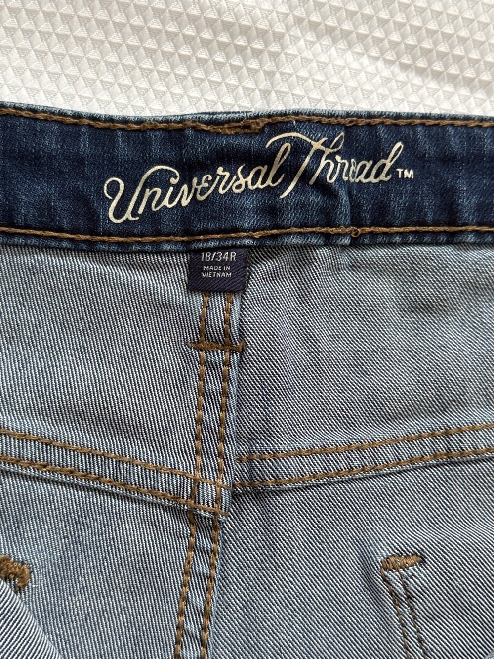 Universal Threads Mid Rise Jegging, 18/34 - Picture 2 of 7